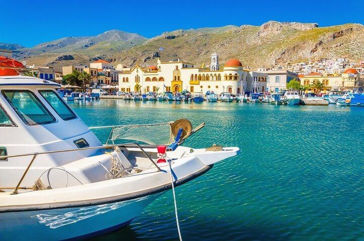 Twelve large and many small #Greek islands make up the island region of the Dodecanese in the southeastern #Aegean Sea, the sunniest corner of Greece. Beautiful Kalymnos is the island of sea sponge fishermen. So many islands and so much to discover!